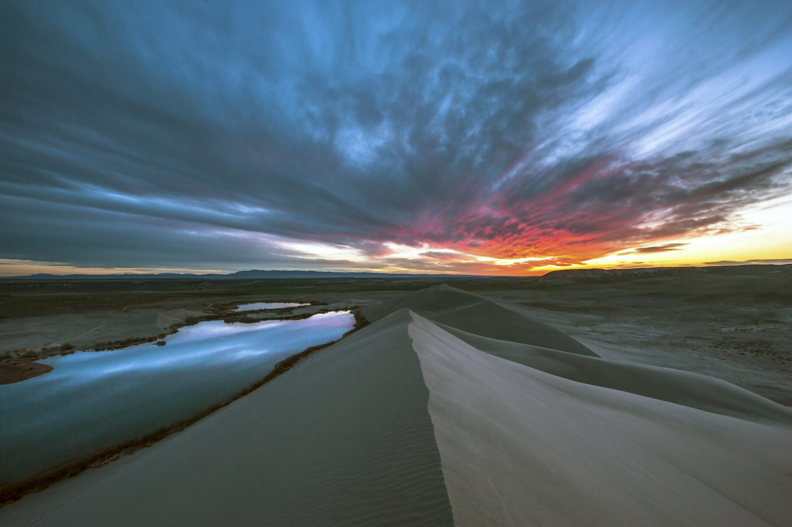 Sandy affairs and big dune adventures