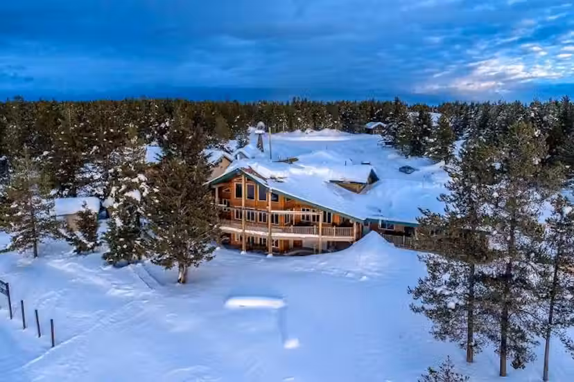 Lakeside Lodge & Resort