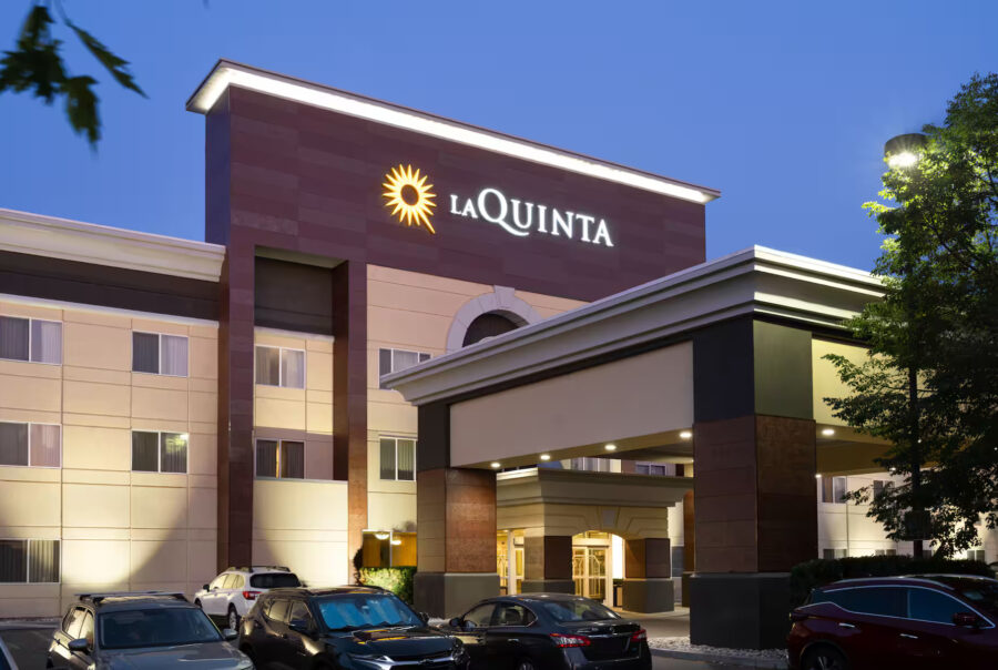 La Quinta Inn & Suites