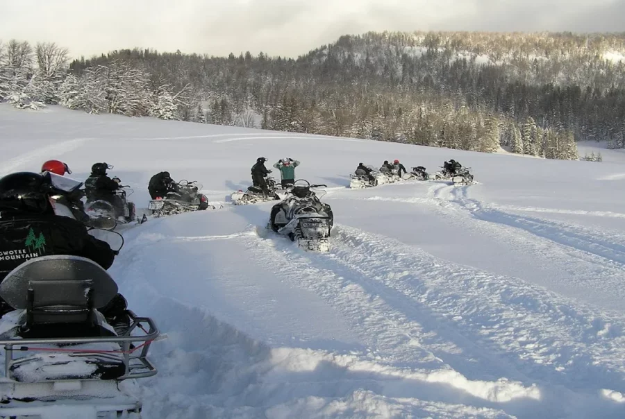 Snowmobile Guided Tours in Jackson