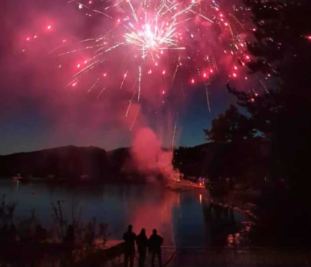 lakeside lodge fireworks