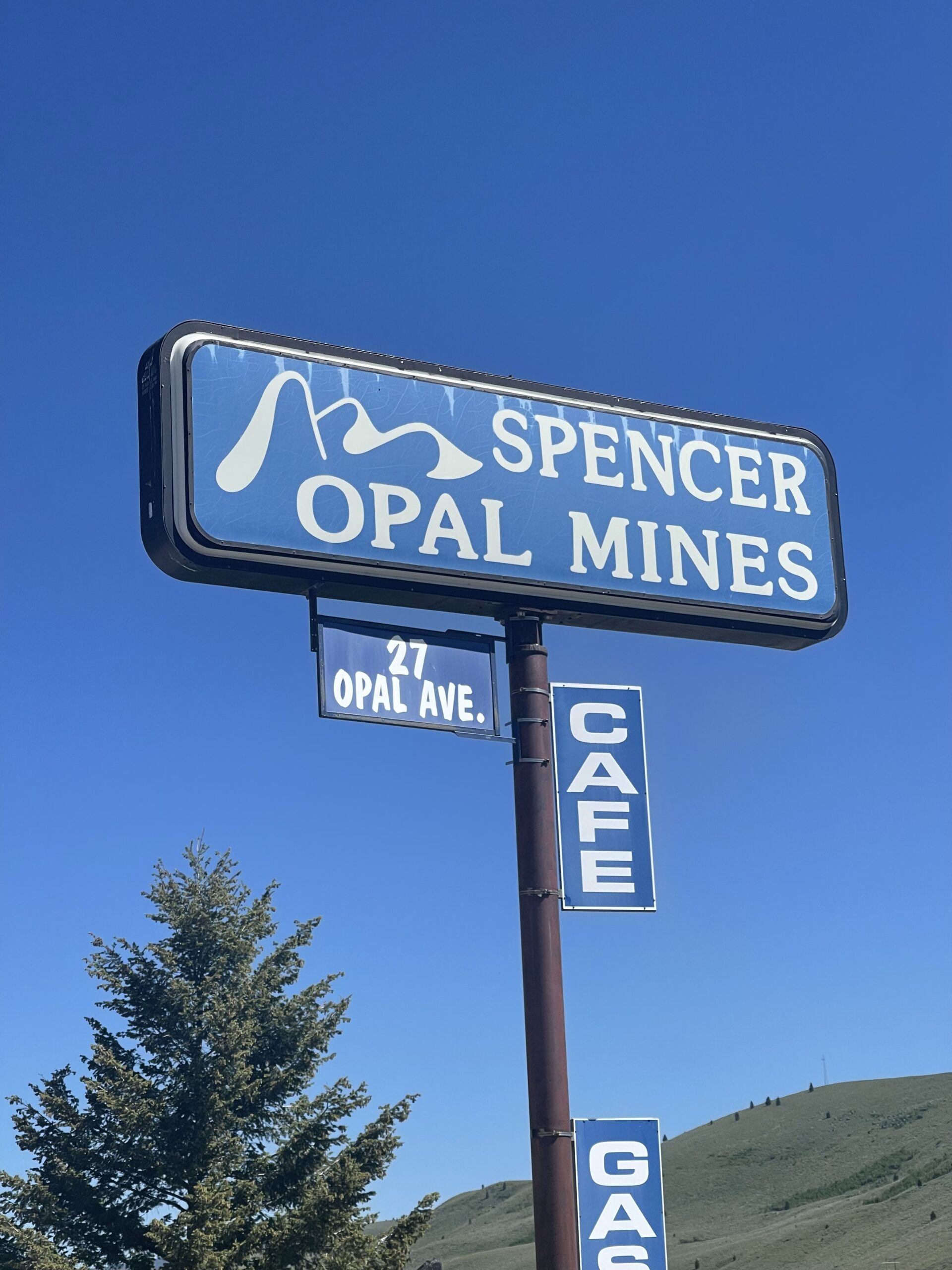 Spencer Opal Mines